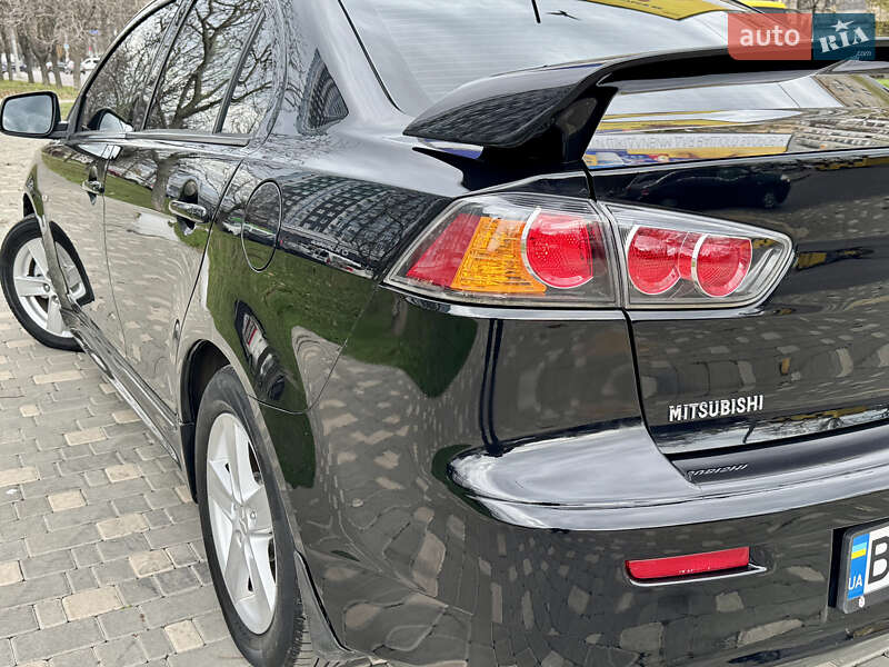 Седан Mitsubishi Lancer 2009 в Одесі