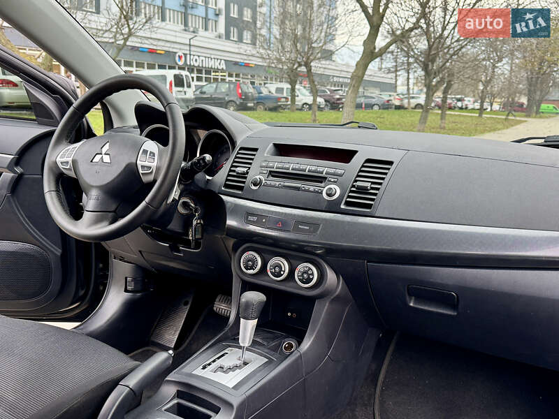 Седан Mitsubishi Lancer 2009 в Одесі