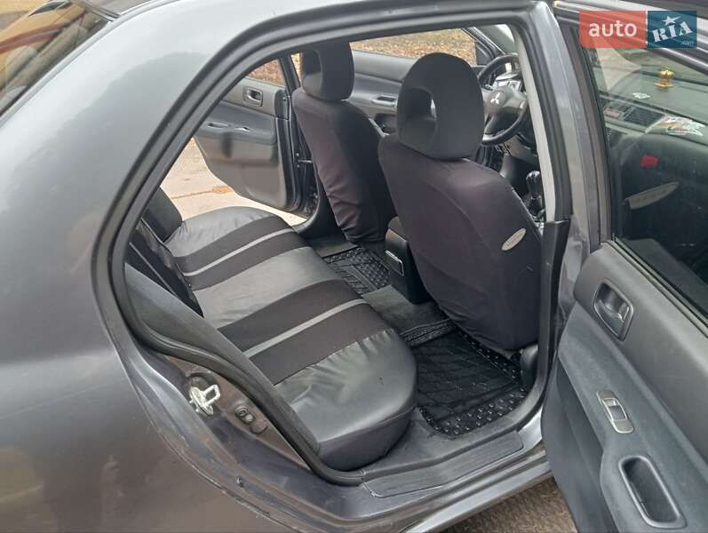 Седан Mitsubishi Lancer 2008 в Острозі