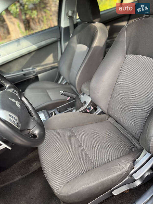 Седан Mitsubishi Lancer 2007 в Одессе