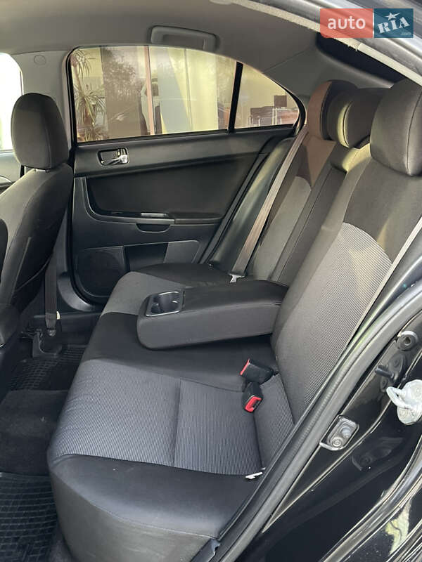 Хэтчбек Mitsubishi Lancer 2008 в Запорожье