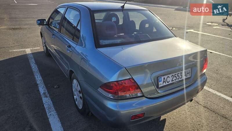 Седан Mitsubishi Lancer 2006 в Луцке