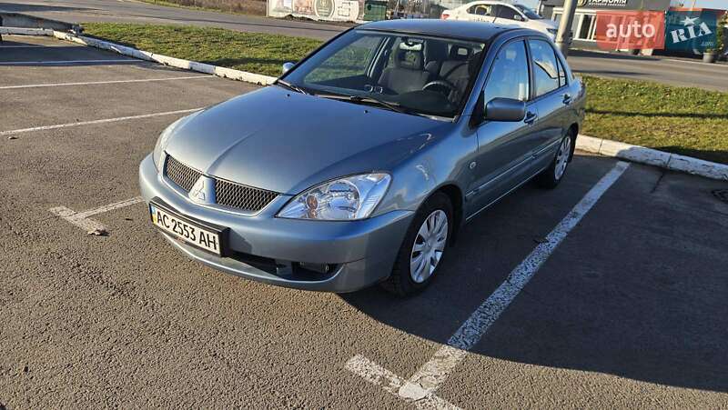 Седан Mitsubishi Lancer 2006 в Луцке