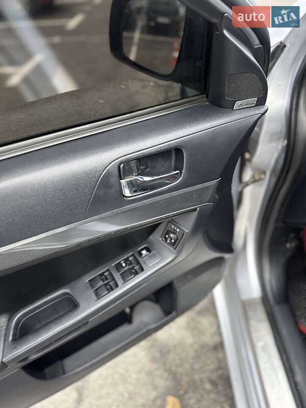 Седан Mitsubishi Lancer 2008 в Киеве