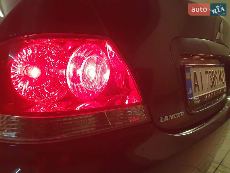 Седан Mitsubishi Lancer 2006 в Киеве