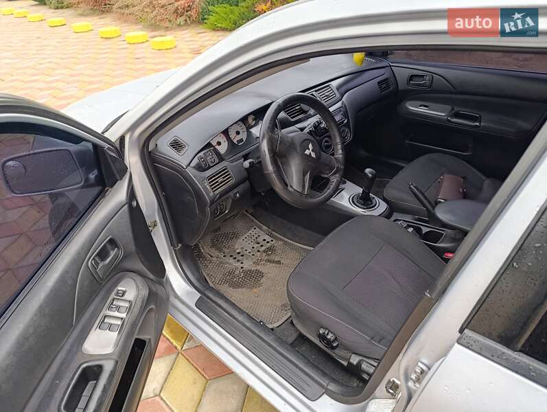 Седан Mitsubishi Lancer 2007 в Беляевке