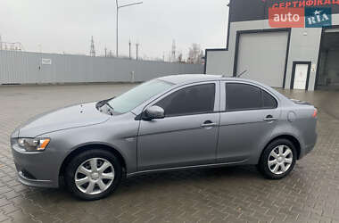 Седан Mitsubishi Lancer 2015 в Києві