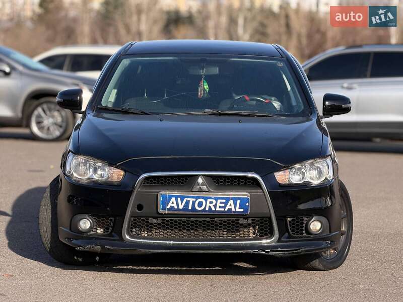 Седан Mitsubishi Lancer 2015 в Кривому Розі