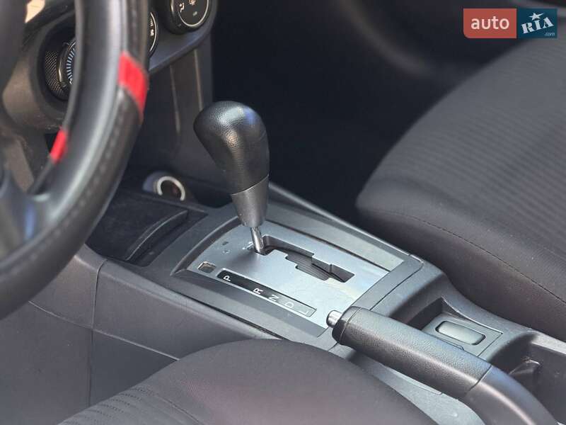 Седан Mitsubishi Lancer 2015 в Кривому Розі