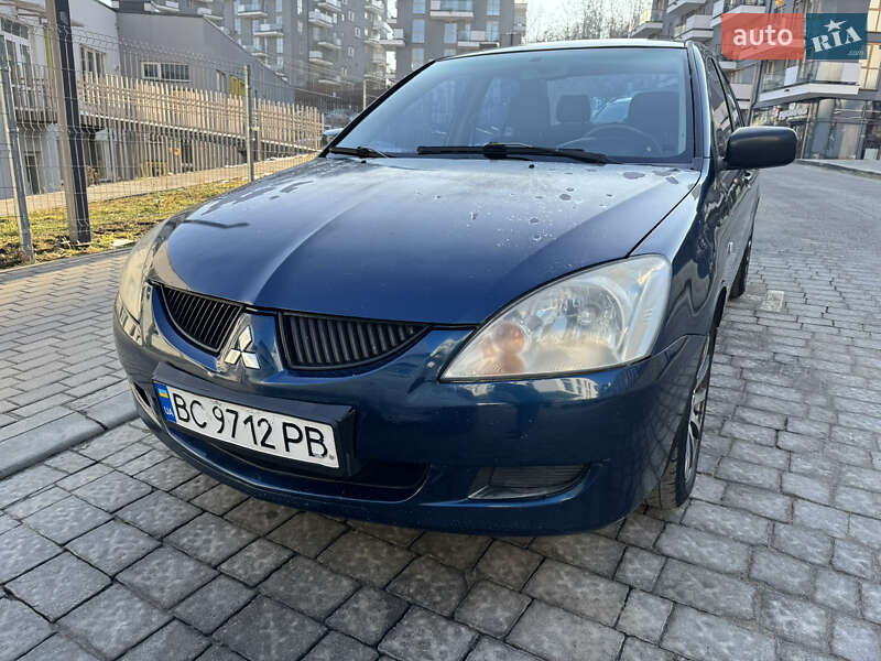 Седан Mitsubishi Lancer 2003 в Львові фото 2 Седан Mitsubishi Lancer 2003 в Львові
