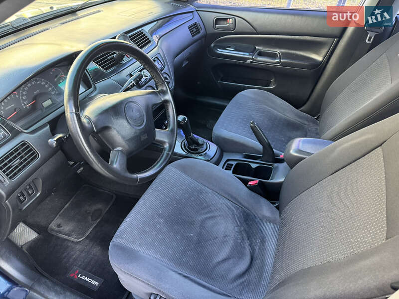 Седан Mitsubishi Lancer 2003 в Львові фото 11 Седан Mitsubishi Lancer 2003 в Львові