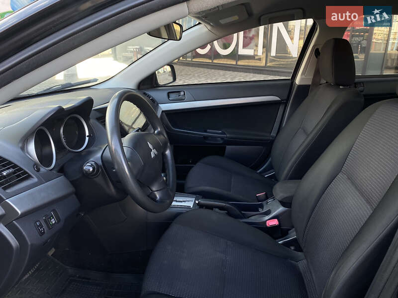 Седан Mitsubishi Lancer 2010 в Киеве фото 18 Седан Mitsubishi Lancer 2010 в Киеве