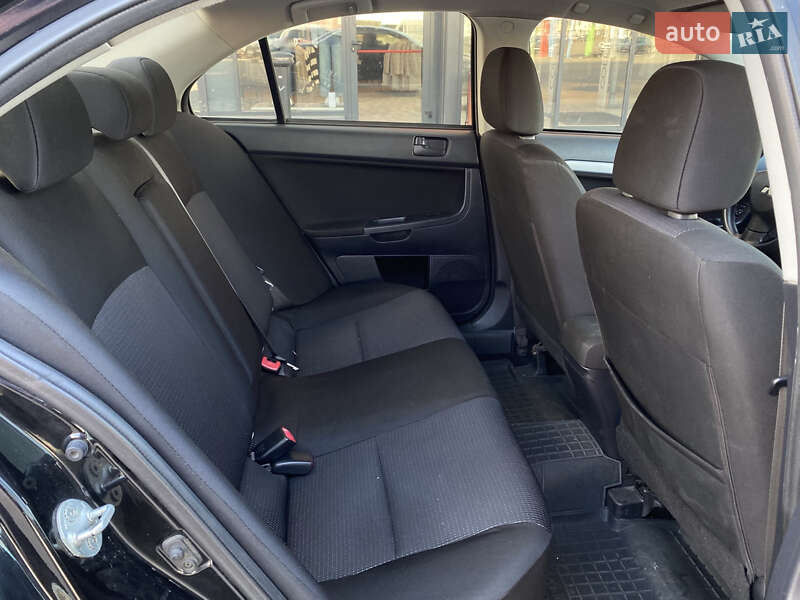 Седан Mitsubishi Lancer 2010 в Киеве фото 27 Седан Mitsubishi Lancer 2010 в Киеве