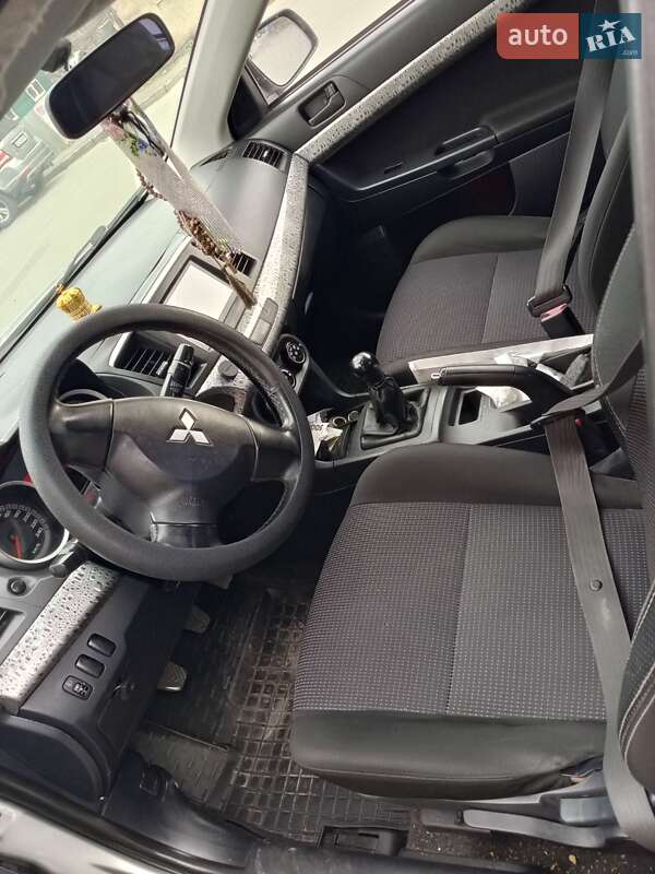 Седан Mitsubishi Lancer 2009 в Турке