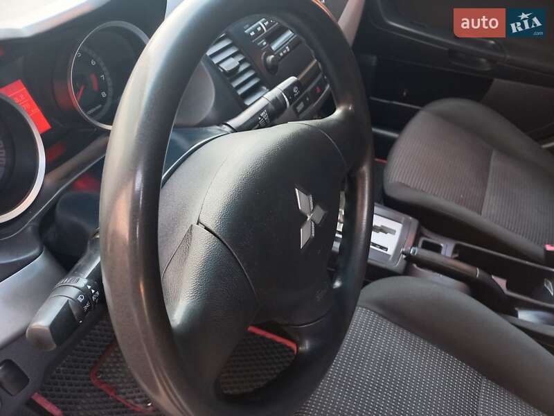 Седан Mitsubishi Lancer 2007 в Одессе