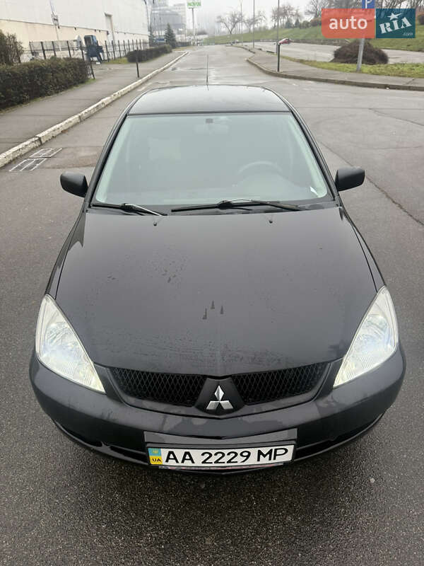 Седан Mitsubishi Lancer 2007 в Киеве