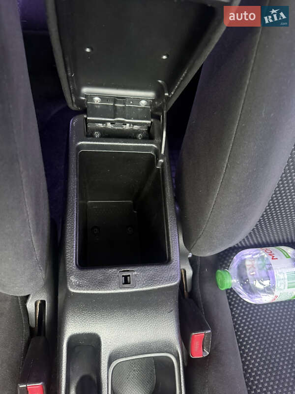 Седан Mitsubishi Lancer 2007 в Киеве