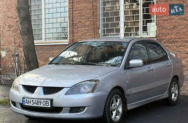 Седан Mitsubishi Lancer 2004 в Дніпрі