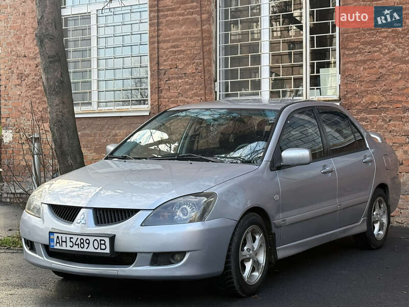 Mitsubishi Lancer 2004