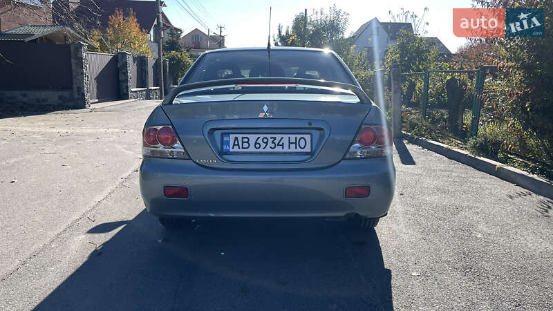 Седан Mitsubishi Lancer 2008 в Виннице