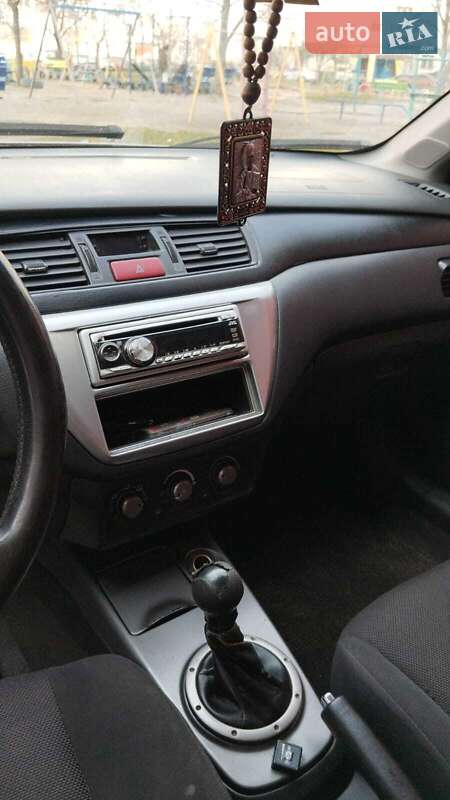 Седан Mitsubishi Lancer 2006 в Кам'янському фото 6 Седан Mitsubishi Lancer 2006 в Кам'янському