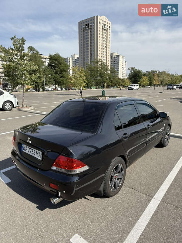 Седан Mitsubishi Lancer 2008 в Киеве