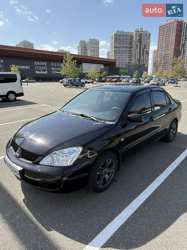 Седан Mitsubishi Lancer 2008 в Киеве