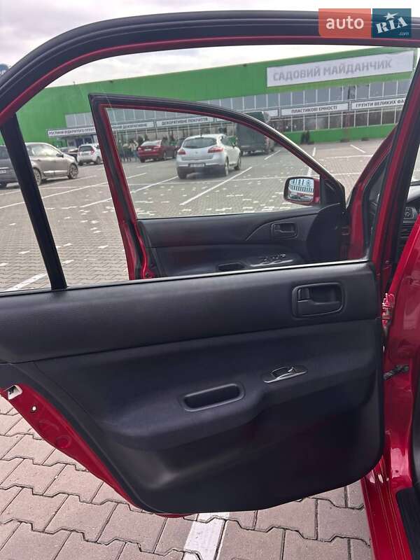 Седан Mitsubishi Lancer 2007 в Черновцах