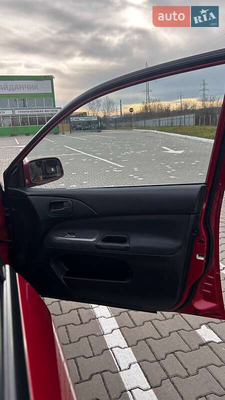 Седан Mitsubishi Lancer 2007 в Черновцах