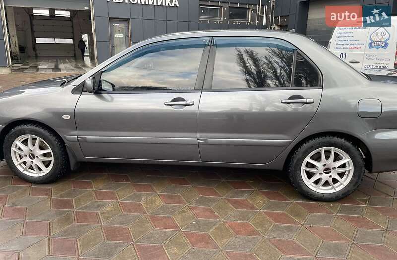Седан Mitsubishi Lancer 2006 в Одесі
