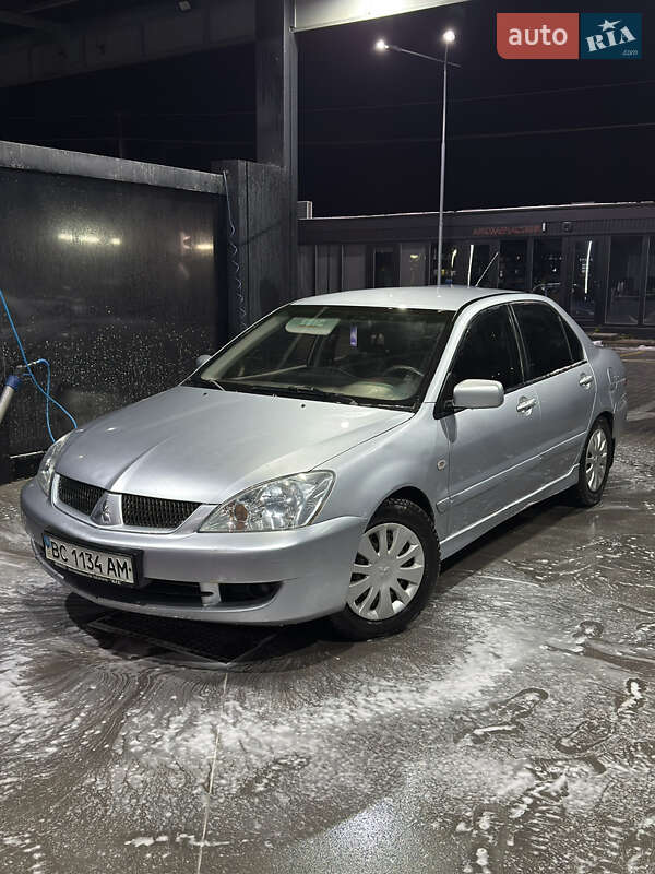 Седан Mitsubishi Lancer 2006 в Львові фото 5 Седан Mitsubishi Lancer 2006 в Львові