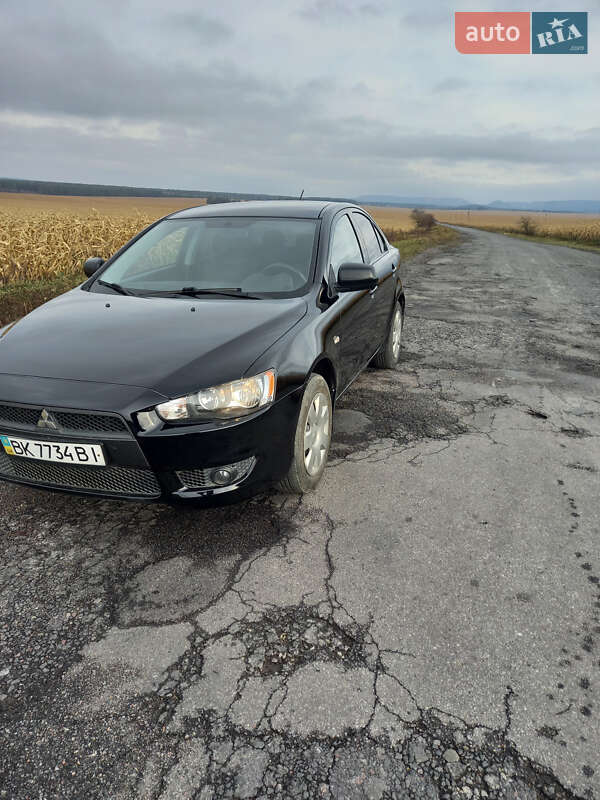 Седан Mitsubishi Lancer 2008 в Кременце
