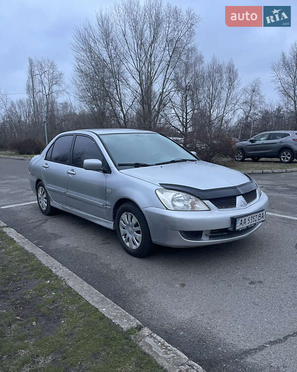 Седан Mitsubishi Lancer 2005 в Киеве фото 2 Седан Mitsubishi Lancer 2005 в Киеве