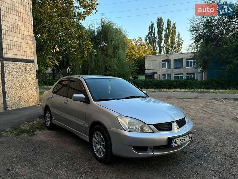 Седан Mitsubishi Lancer 2006 в Кривому Розі