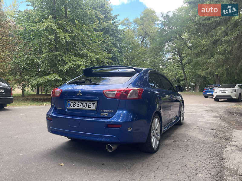 Хэтчбек Mitsubishi Lancer 2009 в Чернигове
