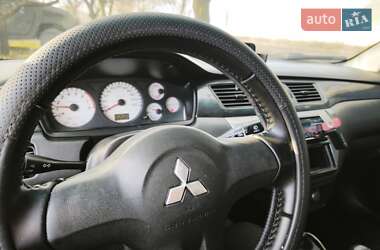 Седан Mitsubishi Lancer 2006 в Барвенкове