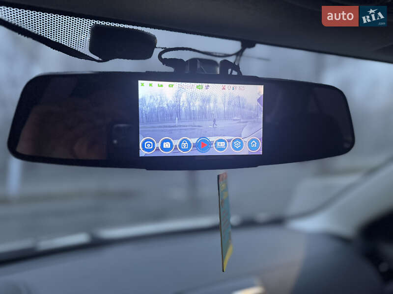 Седан Mitsubishi Lancer 2015 в Дніпрі