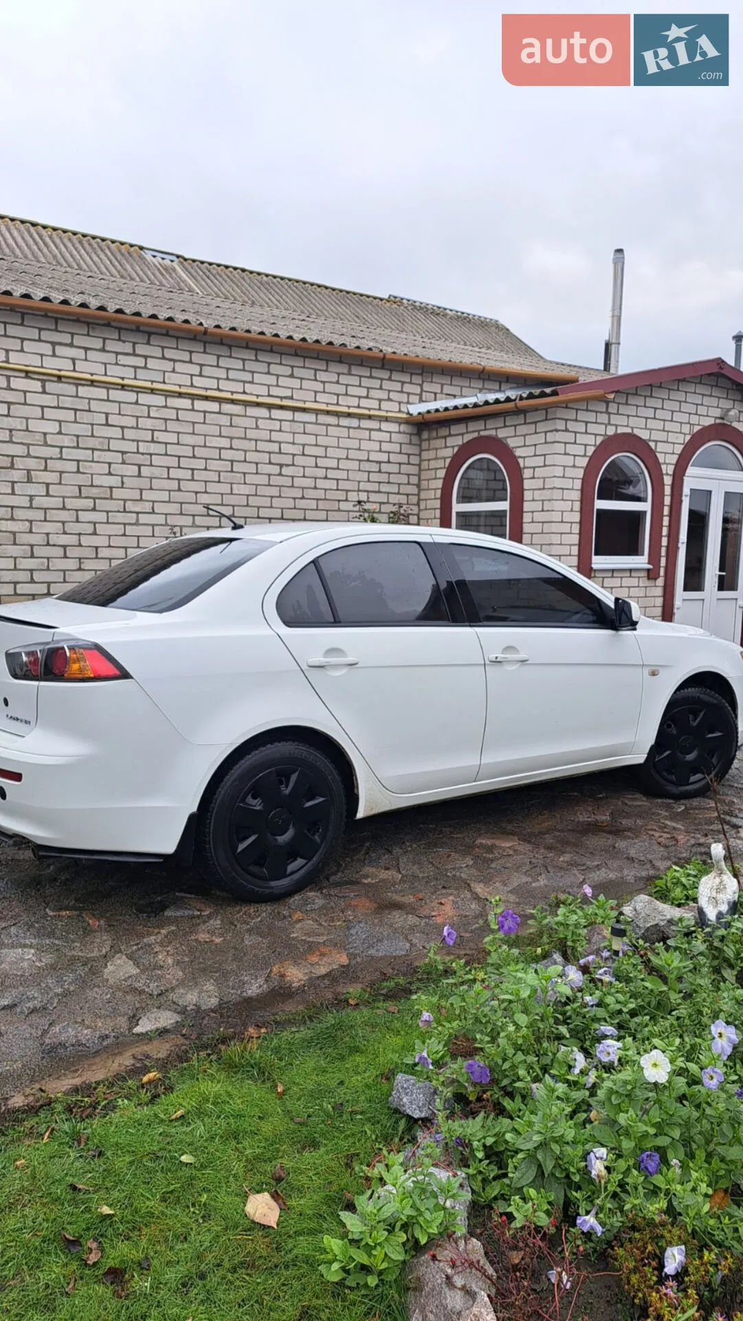2011 Mitsubishi Lancer - мініатюра 6