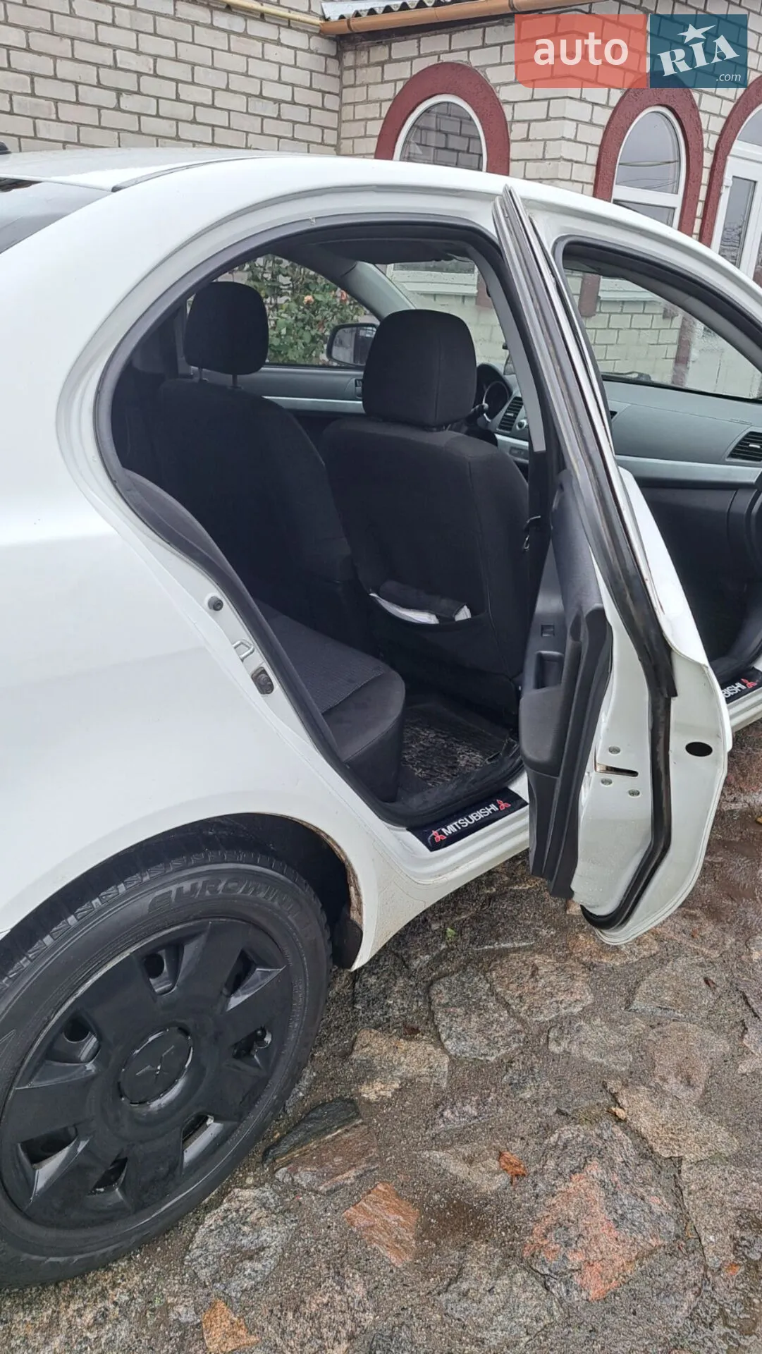 2011 Mitsubishi Lancer - мініатюра 15