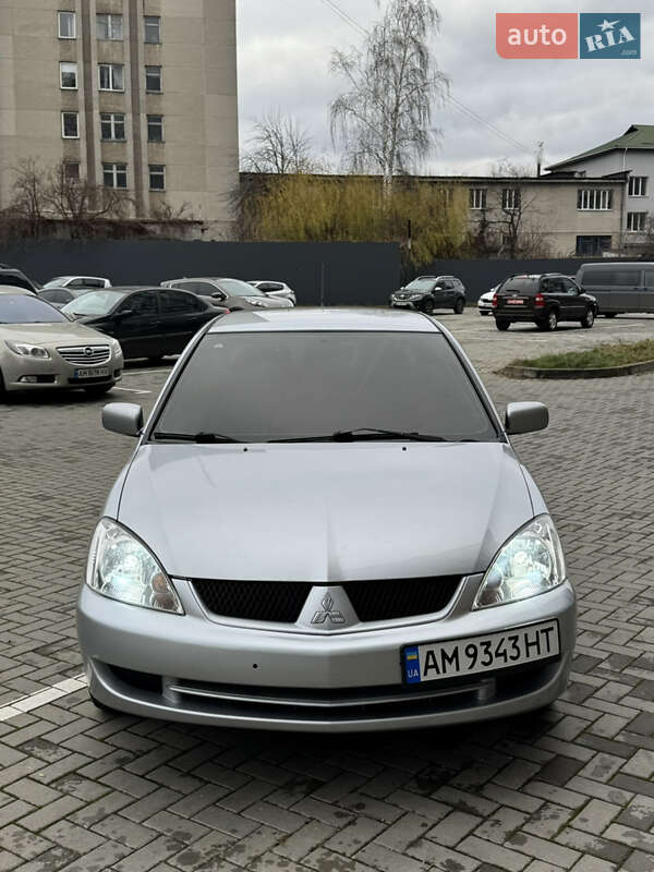 Седан Mitsubishi Lancer 2008 в Житомире