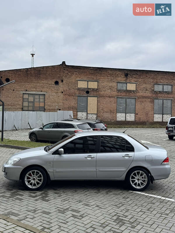 Седан Mitsubishi Lancer 2008 в Житомире