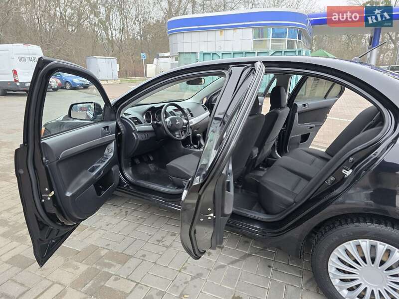 Седан Mitsubishi Lancer 2012 в Киеве фото 25 Седан Mitsubishi Lancer 2012 в Киеве