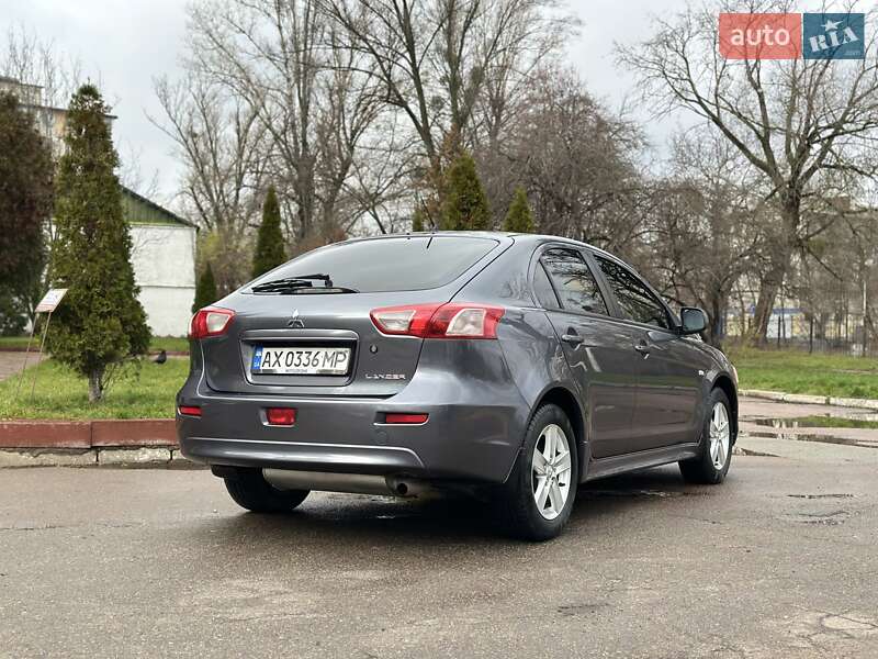 Хетчбек Mitsubishi Lancer 2009 в Києві