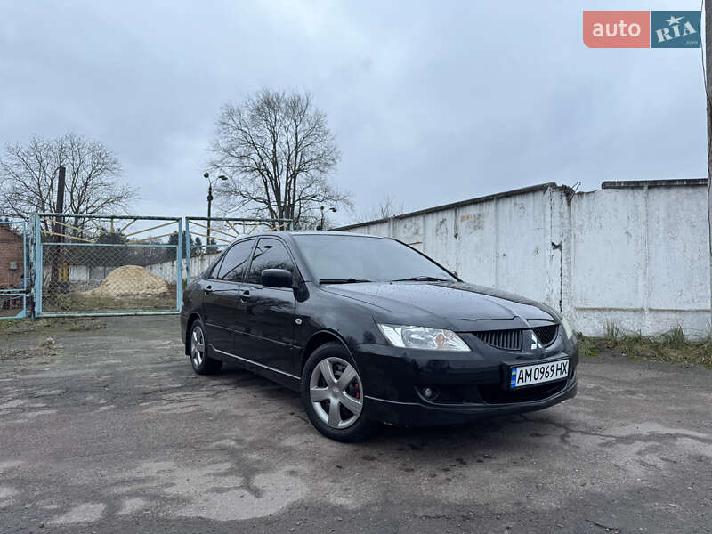Седан Mitsubishi Lancer 2005 в Житомирі фото 2 Седан Mitsubishi Lancer 2005 в Житомирі