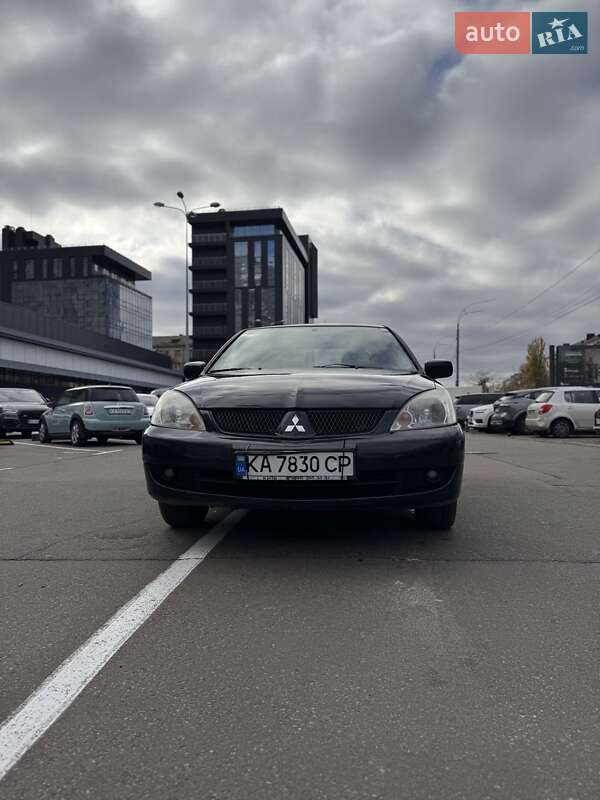 Седан Mitsubishi Lancer 2006 в Києві