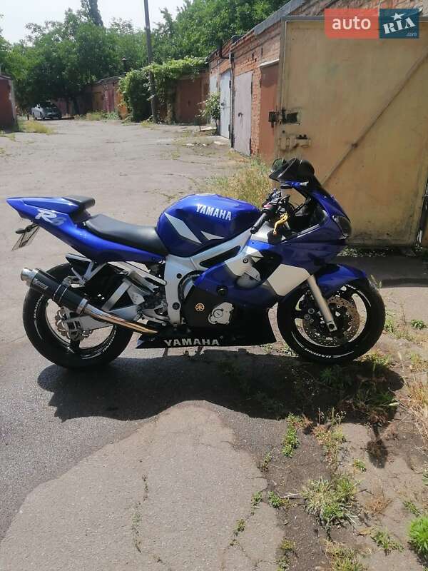 Седан Mitsubishi Lancer 2013 в Кривому Розі