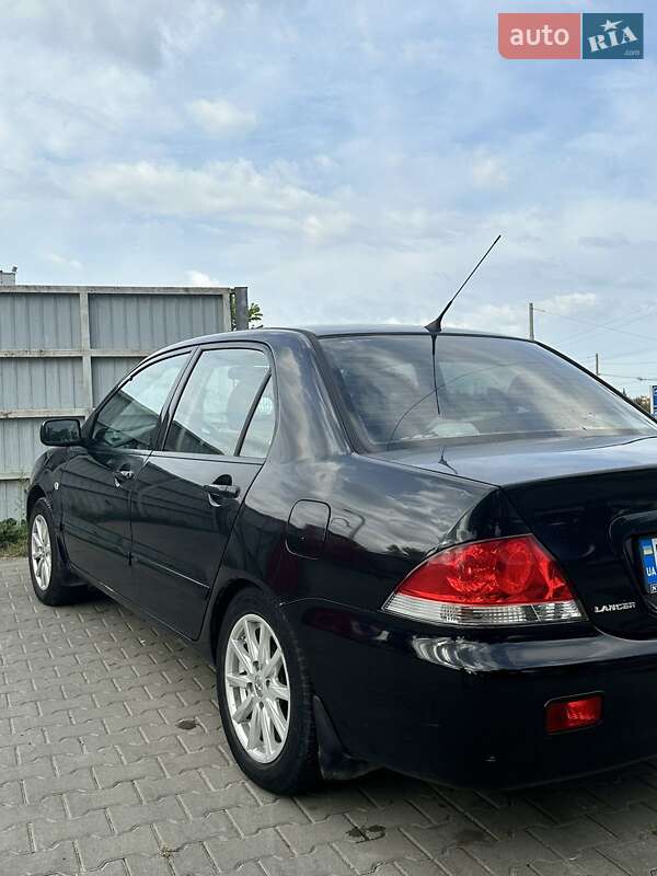 Седан Mitsubishi Lancer 2009 в Львові фото 4 Седан Mitsubishi Lancer 2009 в Львові
