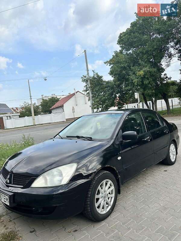 Седан Mitsubishi Lancer 2009 в Львові фото Седан Mitsubishi Lancer 2009 в Львові
