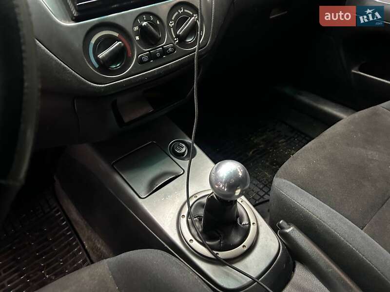 Седан Mitsubishi Lancer 2006 в Чернівцях фото 11 Седан Mitsubishi Lancer 2006 в Чернівцях