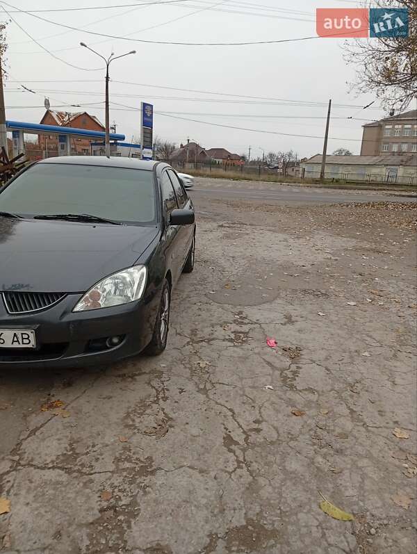 Седан Mitsubishi Lancer 2004 в Запоріжжі фото Седан Mitsubishi Lancer 2004 в Запоріжжі